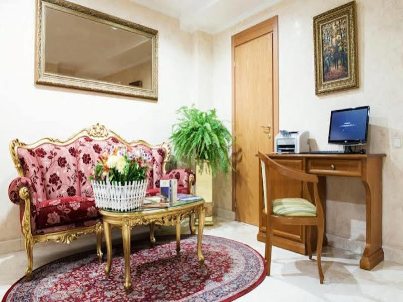 Отель подол плаза 4*